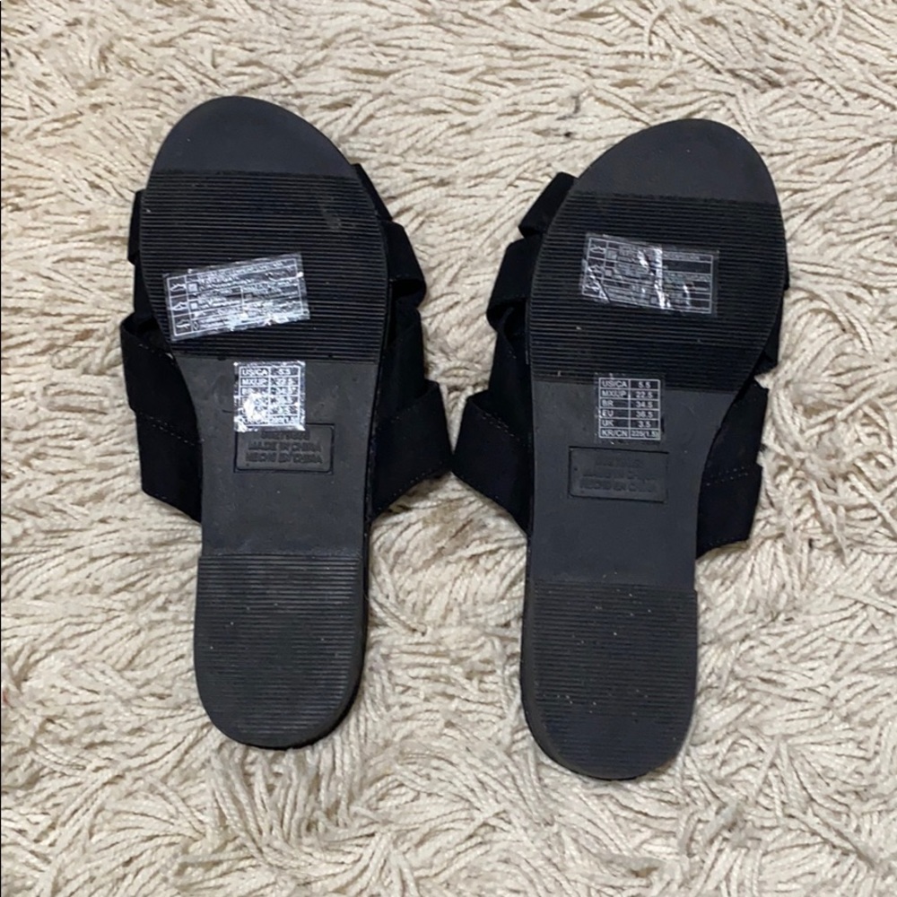 Sandals - Picture 2 of 2
